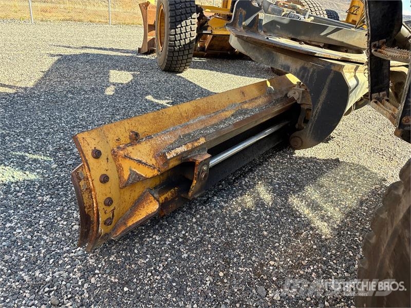 John Deere 770G Motor Grader Tiehöylät