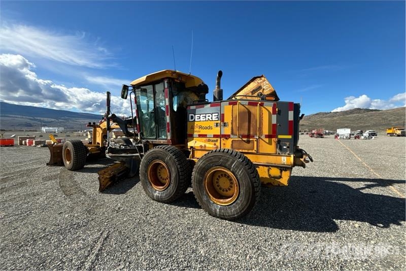 John Deere 770G Motor Grader Tiehöylät