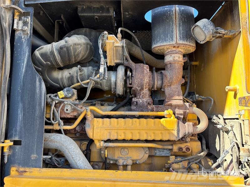 John Deere 770G Motor Grader Tiehöylät