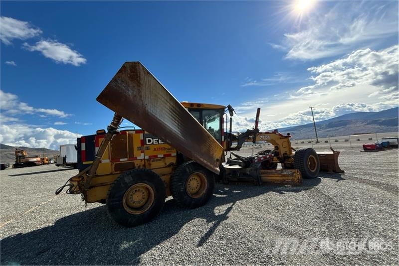 John Deere 770G Motor Grader Tiehöylät