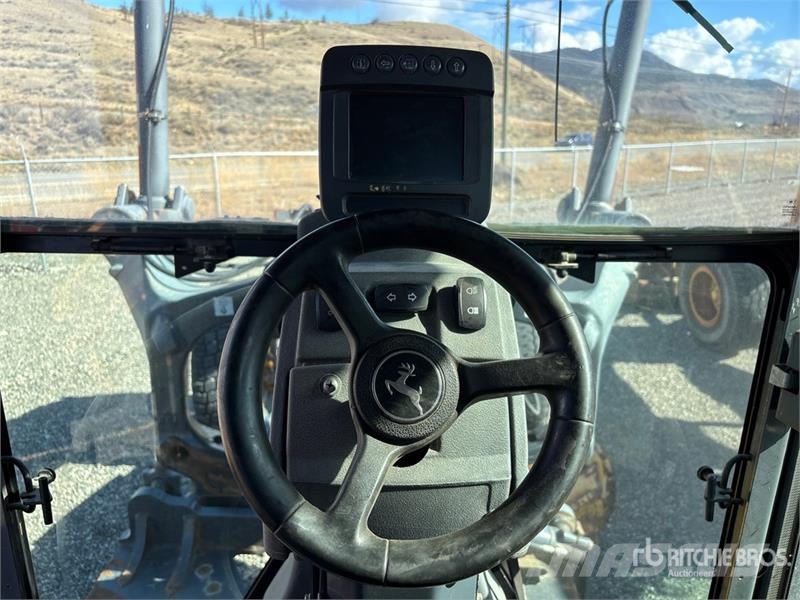 John Deere 870G Motor Grader Грейдеры