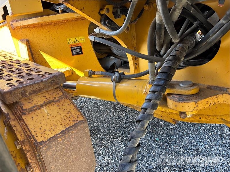 John Deere 870G Motor Grader Грейдеры