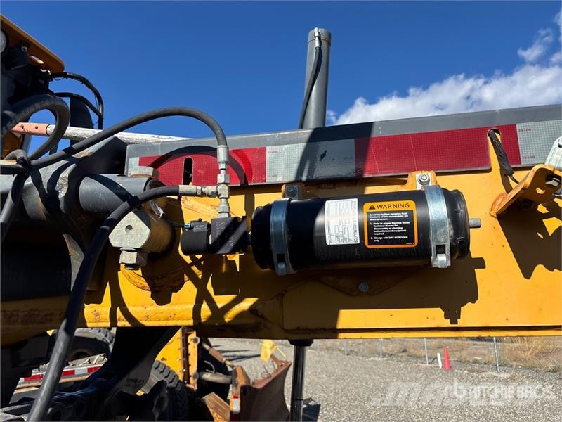 John Deere 870GP Motor Grader Tiehöylät