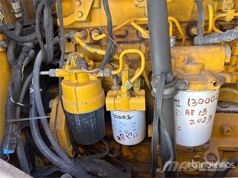 John Deere 870GP Motor Grader Tiehöylät