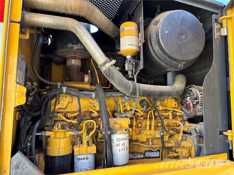 John Deere 870GP Motor Grader Tiehöylät
