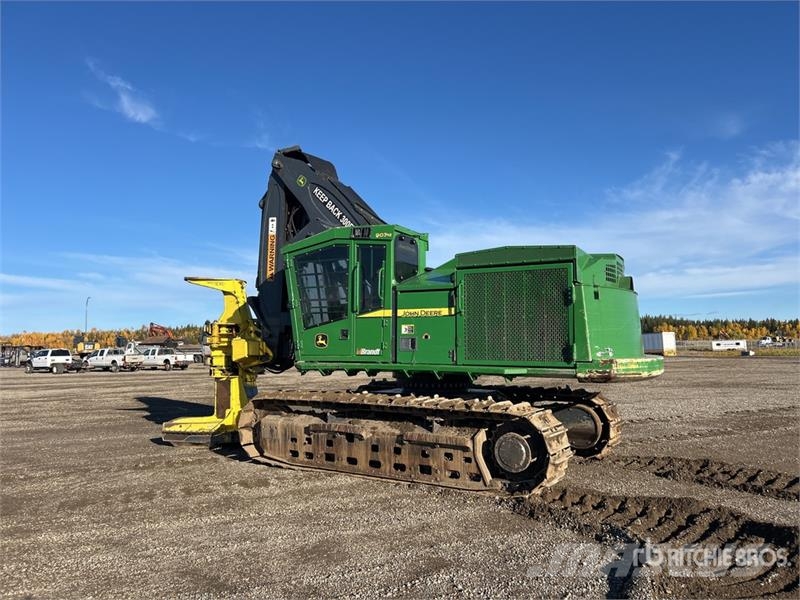John Deere 903M Track Feller Buncher Fällare-läggare