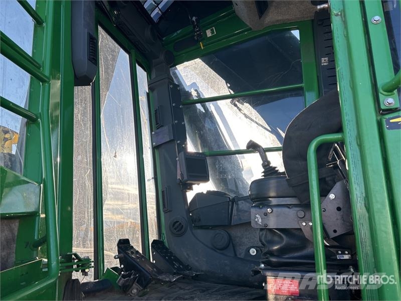 John Deere 903M Track Feller Buncher Fällare-läggare