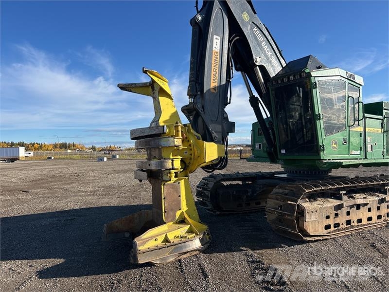 John Deere 903M Track Feller Buncher Fällare-läggare