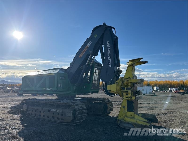 John Deere 903M Track Feller Buncher Fällare-läggare
