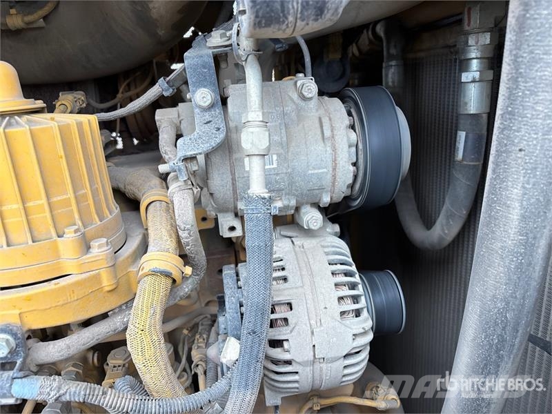 John Deere 950K Crawler Dozer Bandschaktare