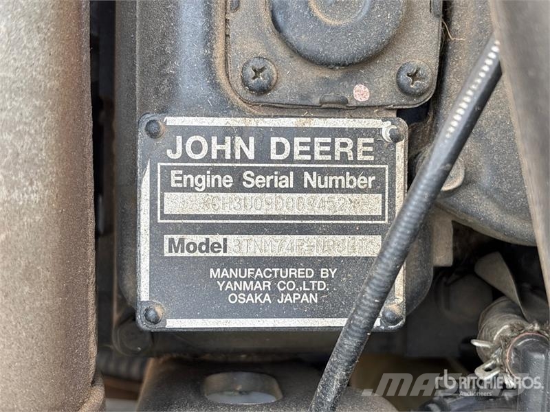 John Deere X754 Ride-On Lawn Mower Самохідні газонокосарки