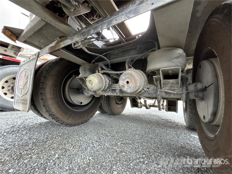 K-Line Quad/A Turntable Sliding Transfer Trailer Remorque benne