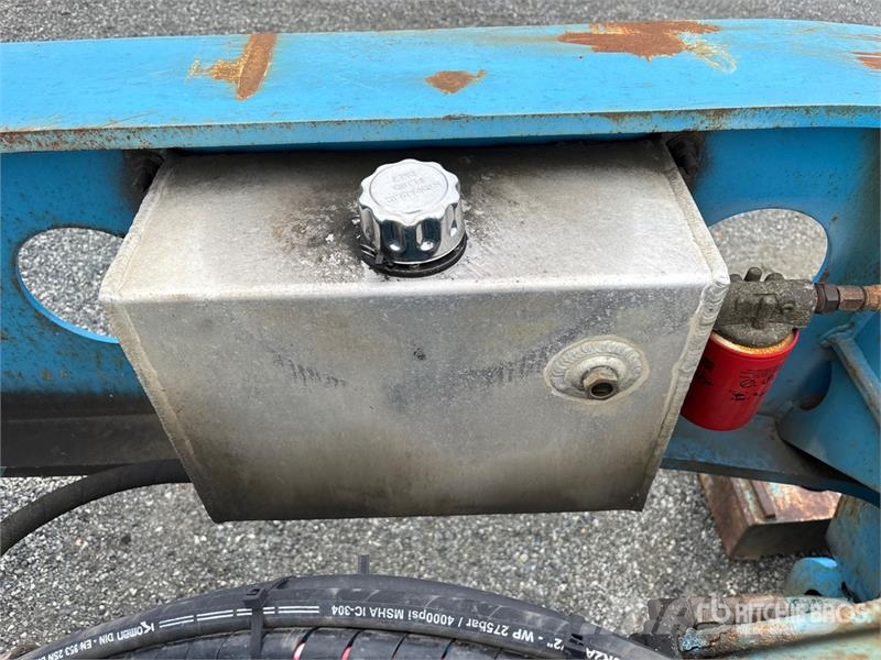 K-Line Tri/A Removable Gooseneck Lowboy Trailer Low loaders