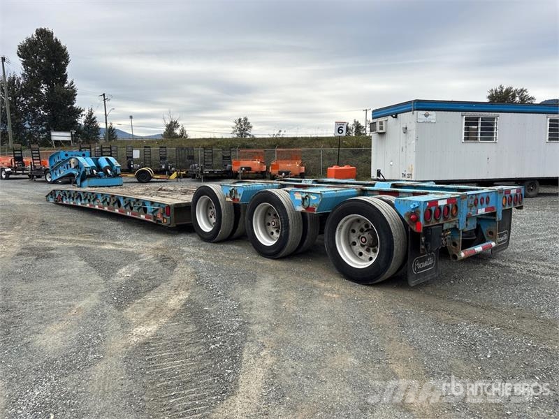 K-Line Tri/A Removable Gooseneck Lowboy Trailer Low loaders