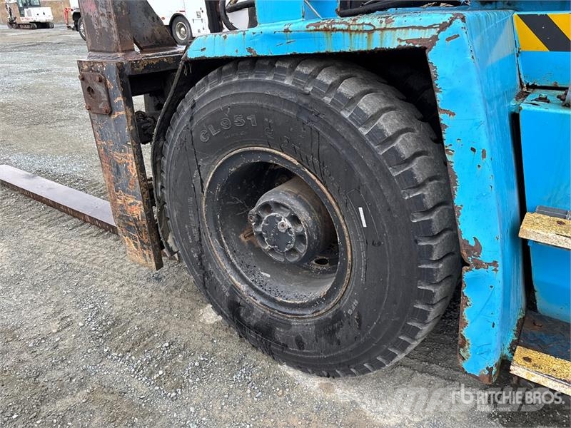 Kalmar DC13 6-600L 29985 lb Pneumatic Tire Forklift Other