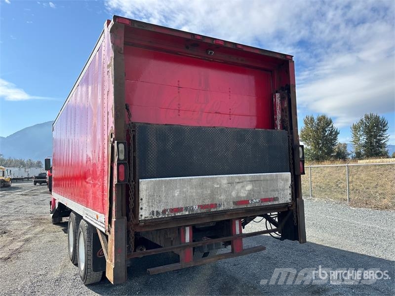 Kenworth T300 Kofferaufbau