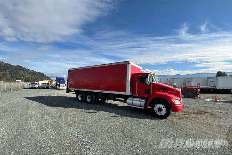 Kenworth T300 Kofferaufbau