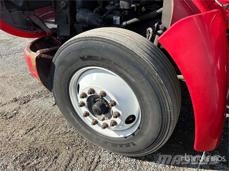Kenworth T300 Kofferaufbau