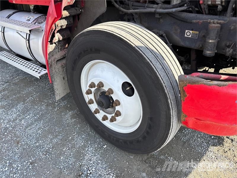 Kenworth T300 Kofferaufbau