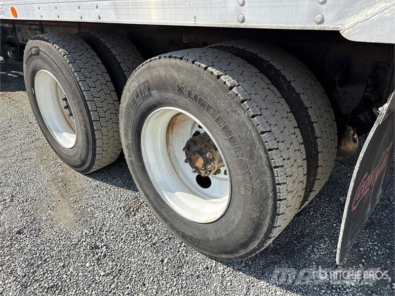 Kenworth T300 Kofferaufbau