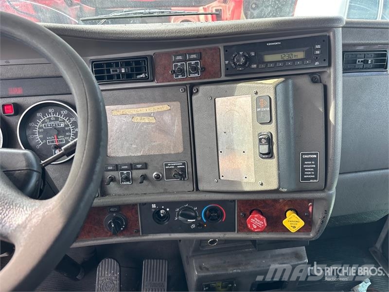 Kenworth T370 Tractor Units