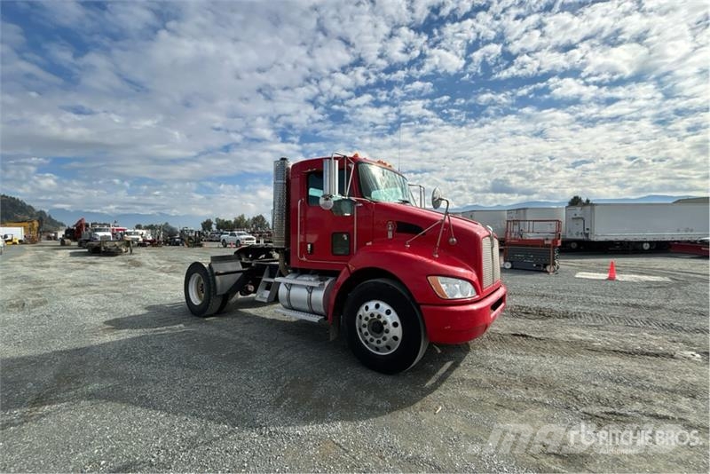 Kenworth T370 Tractor Units
