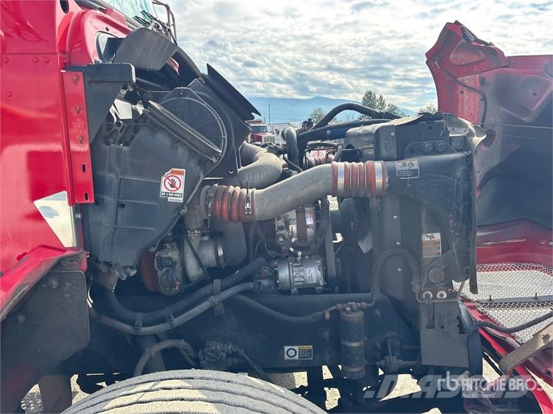 Kenworth T370 Tractor Units