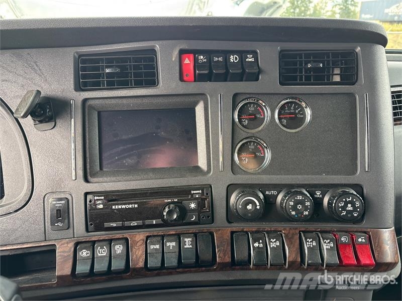 Kenworth T680 Sattelzugmaschinen