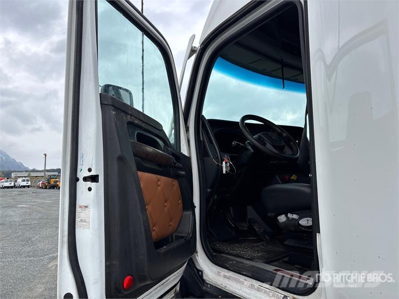 Kenworth T680 Sattelzugmaschinen