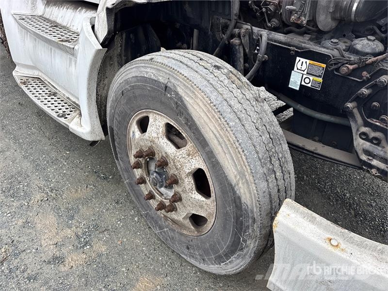 Kenworth T680 Sadulveokid