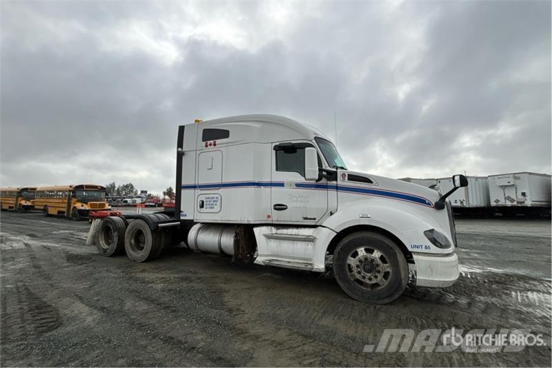 Kenworth T680 Sadulveokid