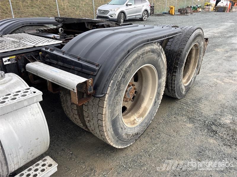 Kenworth T680 Sadulveokid