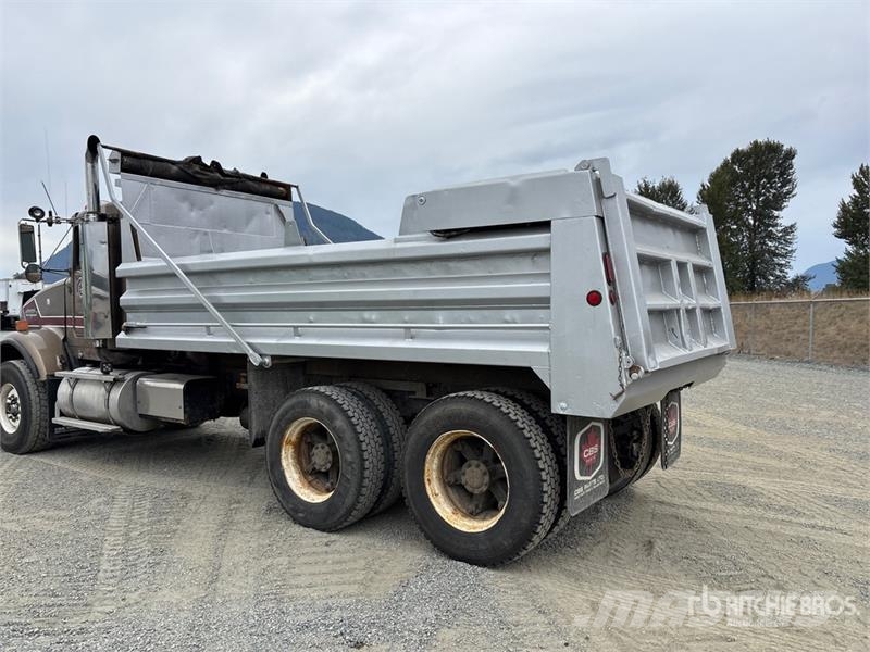 Kenworth T800 Pašizgāzējs