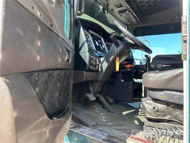 Kenworth T800 Lastbiler med tip