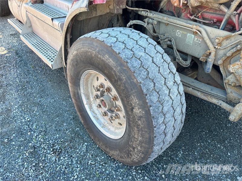 Kenworth T800 Cabins and interior