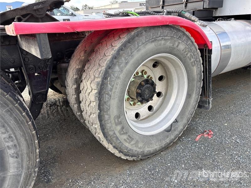 Kenworth T800 Vilcēji