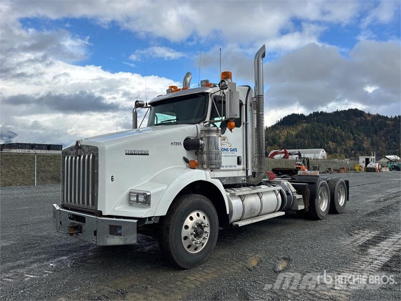 Kenworth T800 Sadulveokid