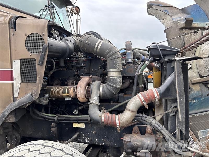 Kenworth T800 Pašizgāzējs