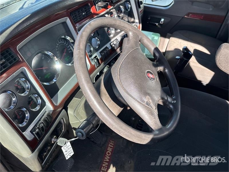 Kenworth T800 Седельные тягачи