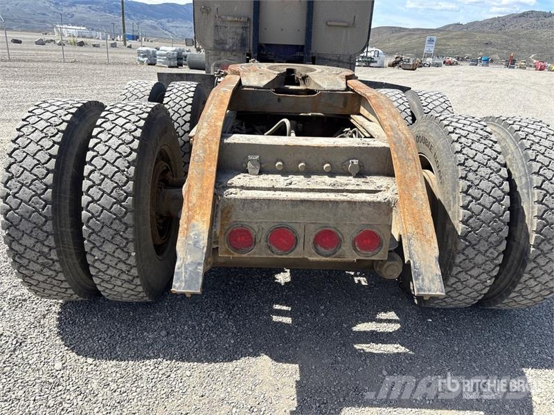 Kenworth T800 وحدات الجر