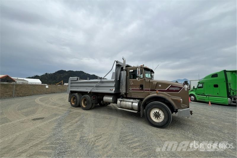 Kenworth T800 Pašizgāzējs