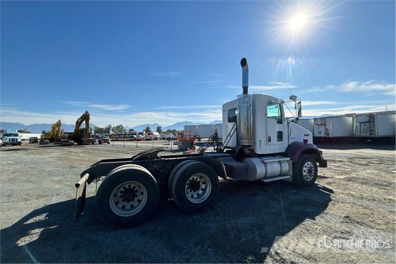 Kenworth T800 Седельные тягачи