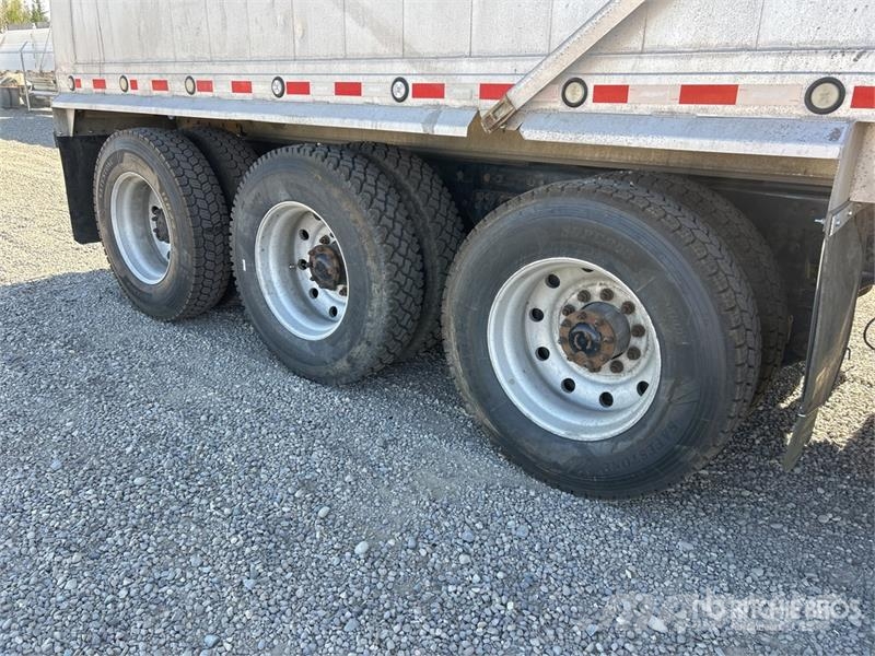 Kenworth T800 Lastbiler med tip