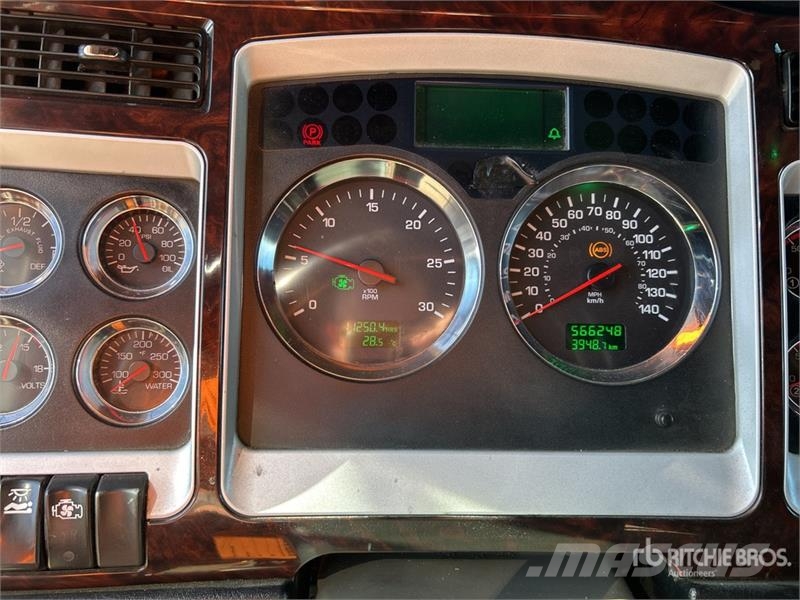 Kenworth T800 Lastbiler med tip