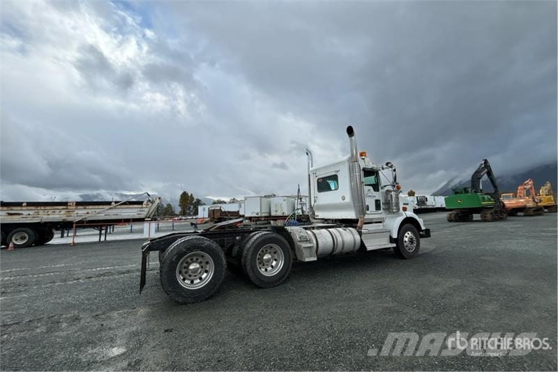 Kenworth T800 Sadulveokid