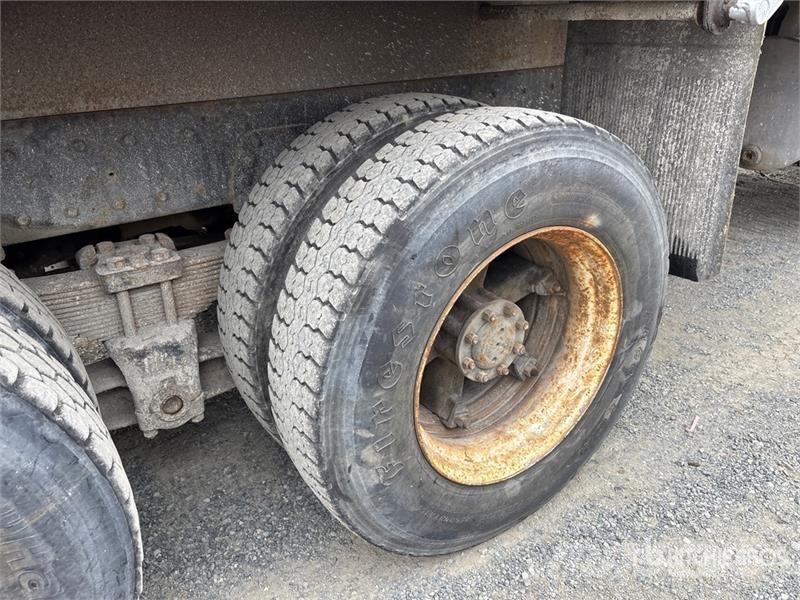 Kenworth T800 Pašizgāzējs