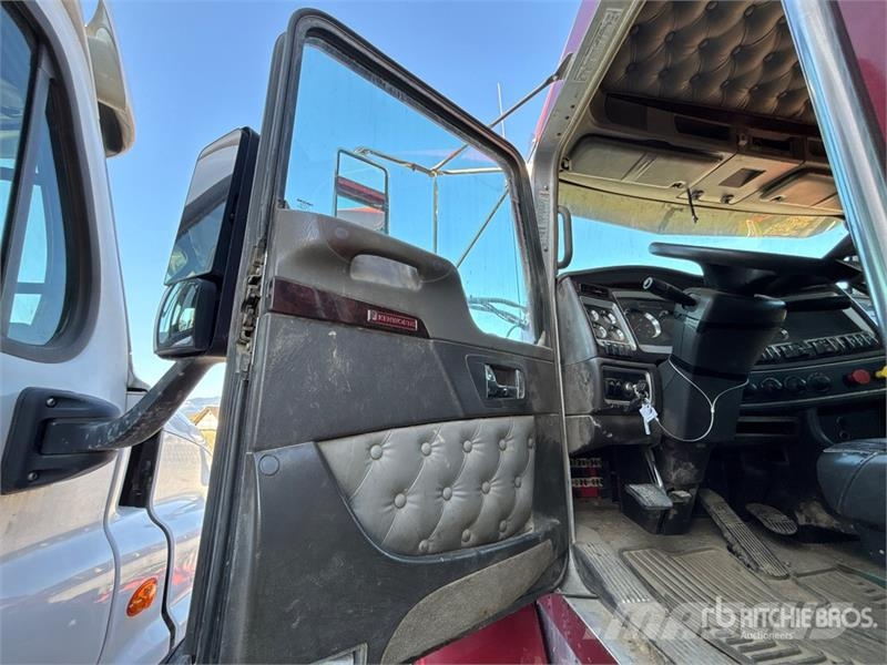 Kenworth T800 Cabins and interior