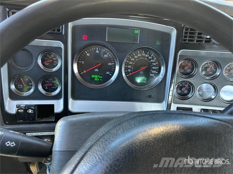 Kenworth T800 Tovornjaki za hlode