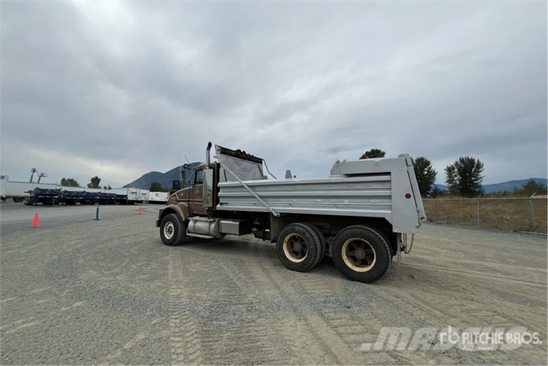Kenworth T800 Pašizgāzējs