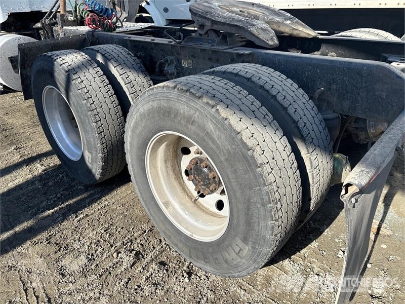 Kenworth T800 Седельные тягачи